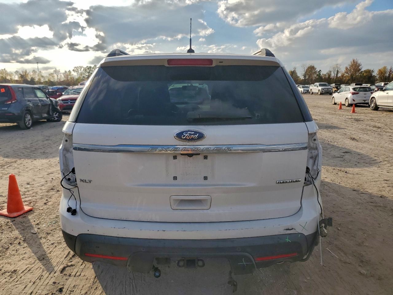 2013 FORD EXPLORER XLT photo 11