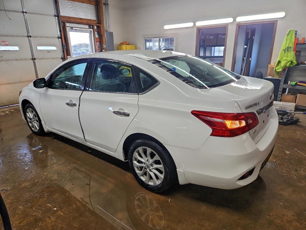 2018 NISSAN SENTRA S photo 2