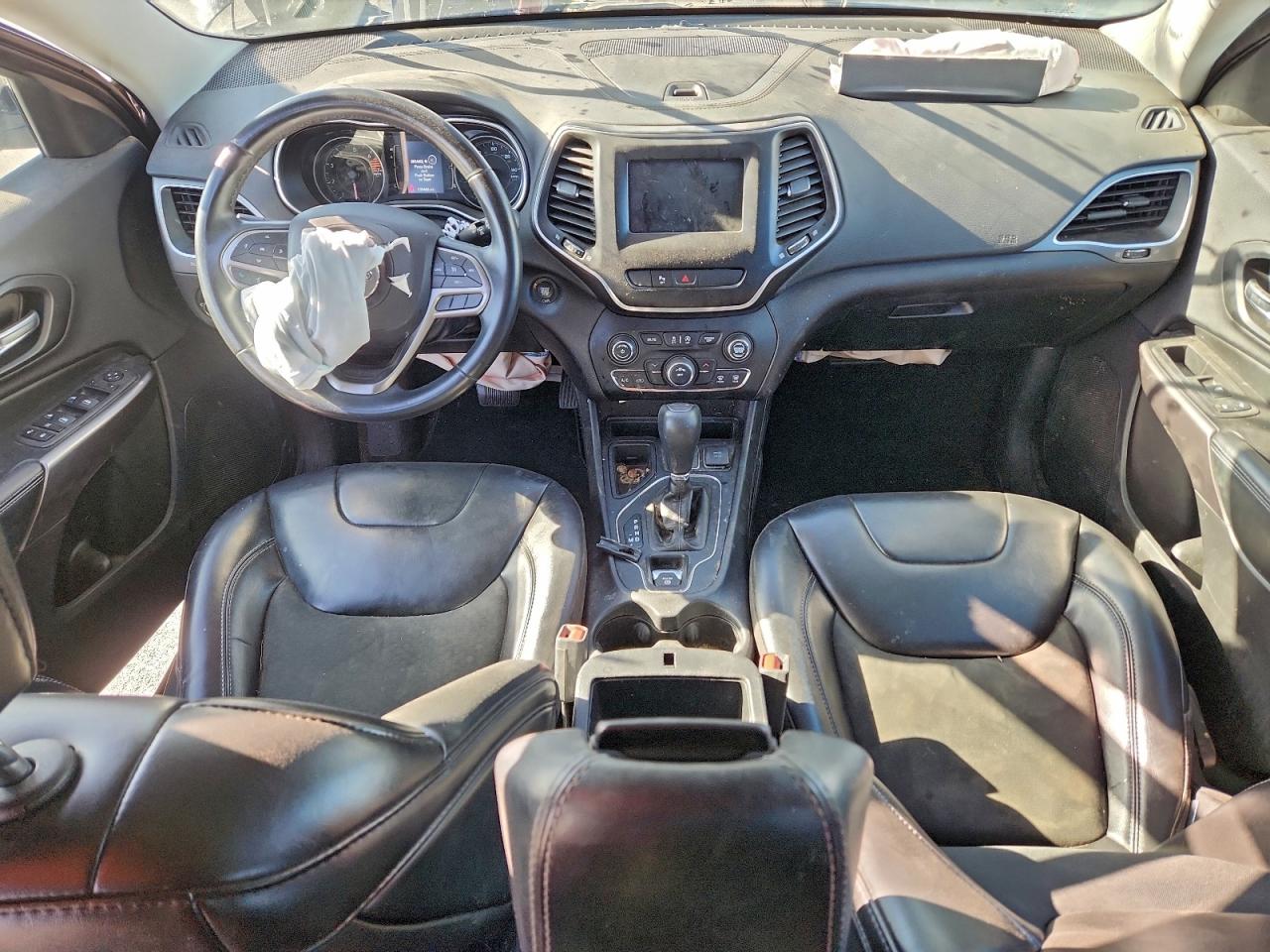 2019 JEEP CHEROKEE LATITUDE PLUS photo 15
