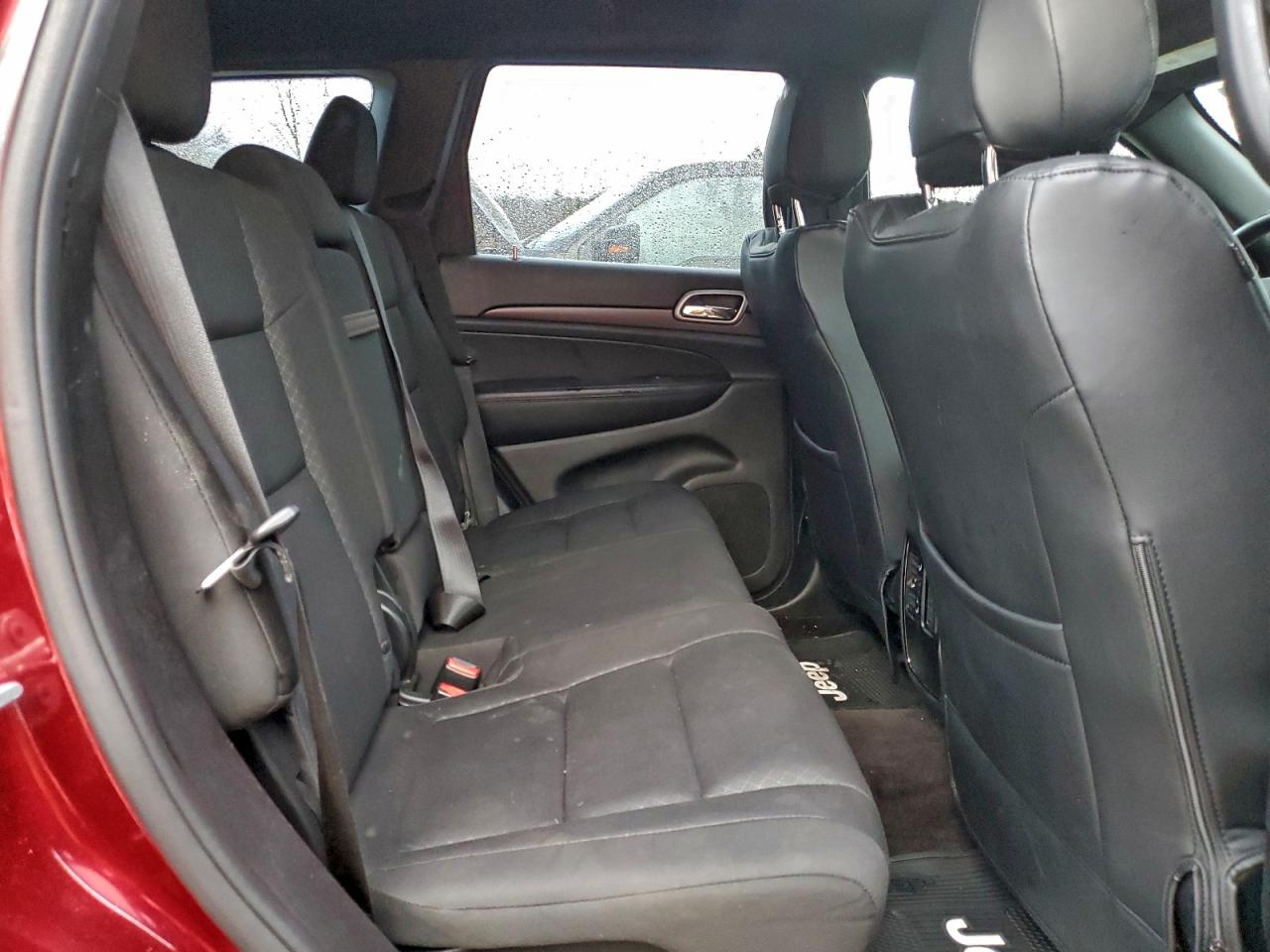 2018 JEEP GRAND CHEROKEE LAREDO photo 11