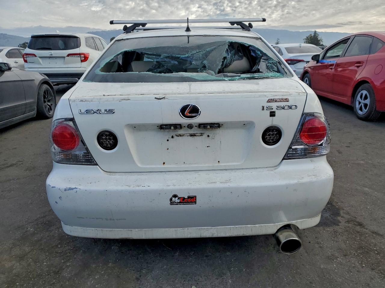 2001 LEXUS IS 300 photo 6