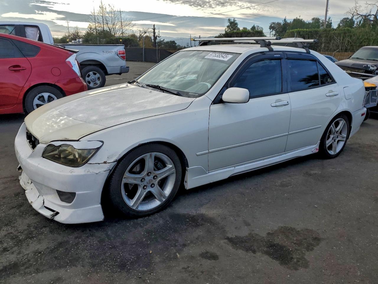2001 LEXUS IS