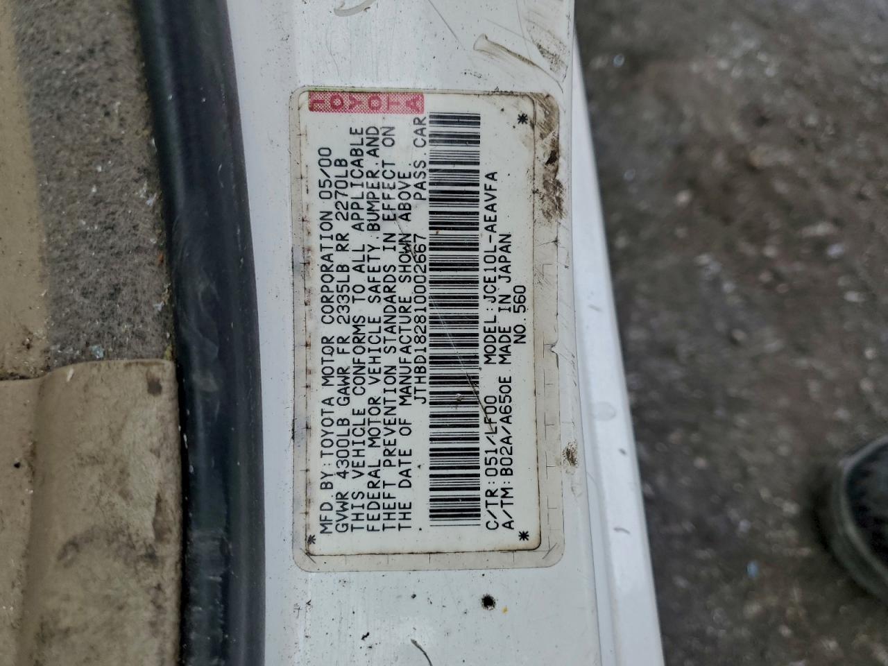 2001 LEXUS IS 300 photo 12