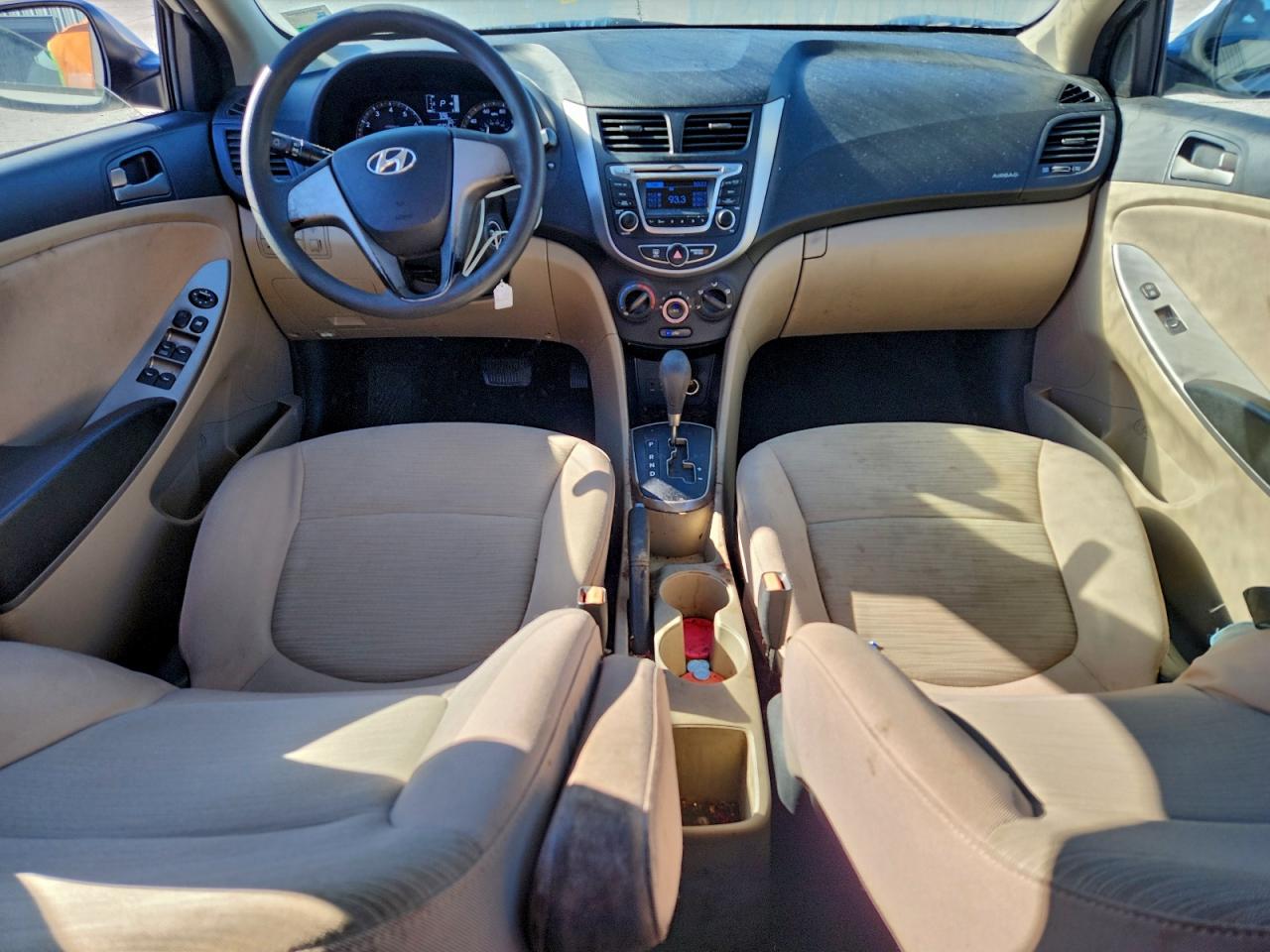 2016 HYUNDAI ACCENT SE photo 8