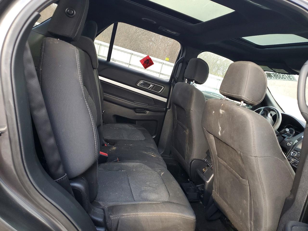 2017 FORD EXPLORER XLT photo 21