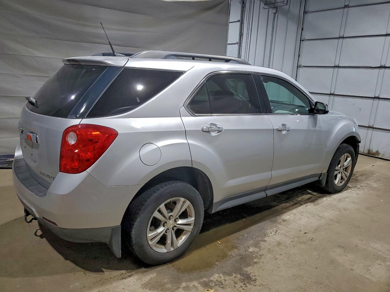 2010 CHEVROLET EQUINOX LT photo 3
