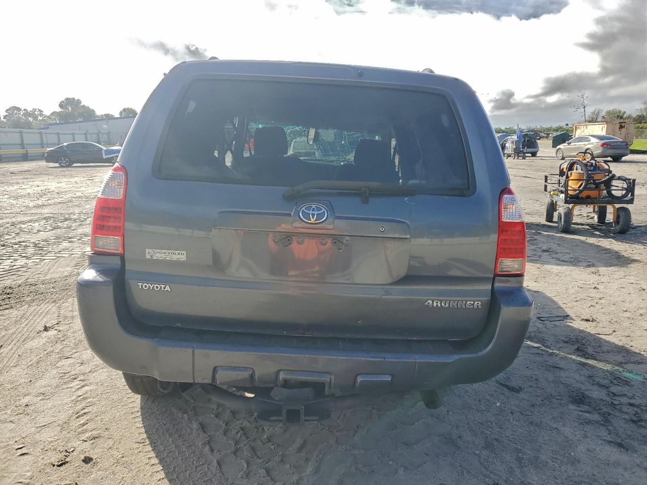 2006 TOYOTA 4RUNNER SR5 photo 6