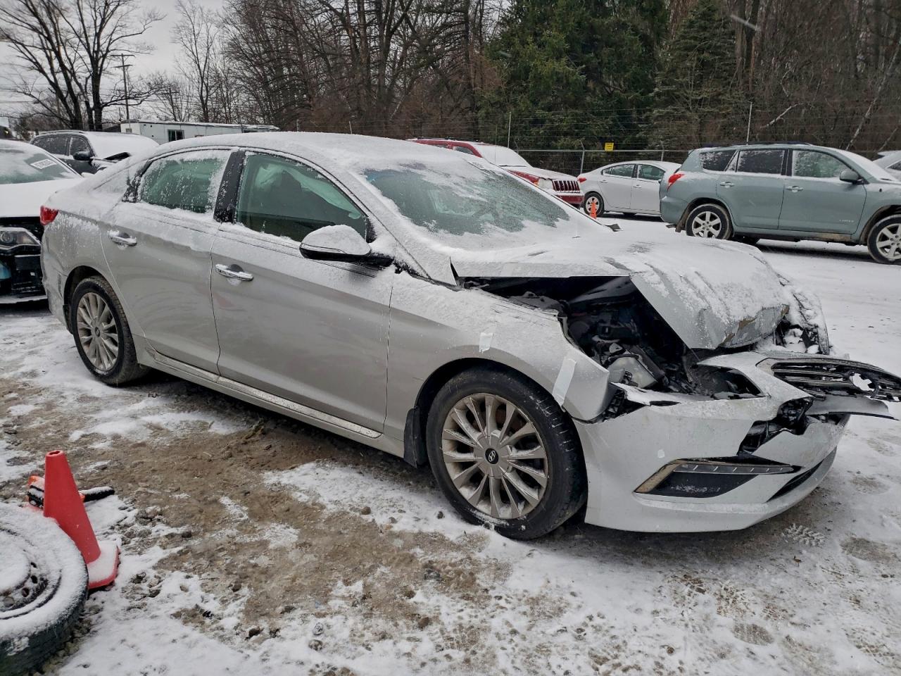 2015 HYUNDAI SONATA SPORT photo 4