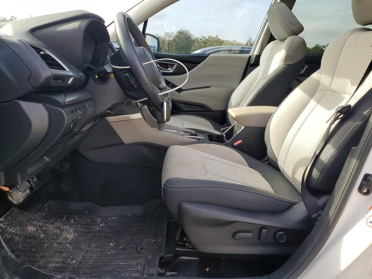 2020 SUBARU FORESTER PREMIUM photo 7