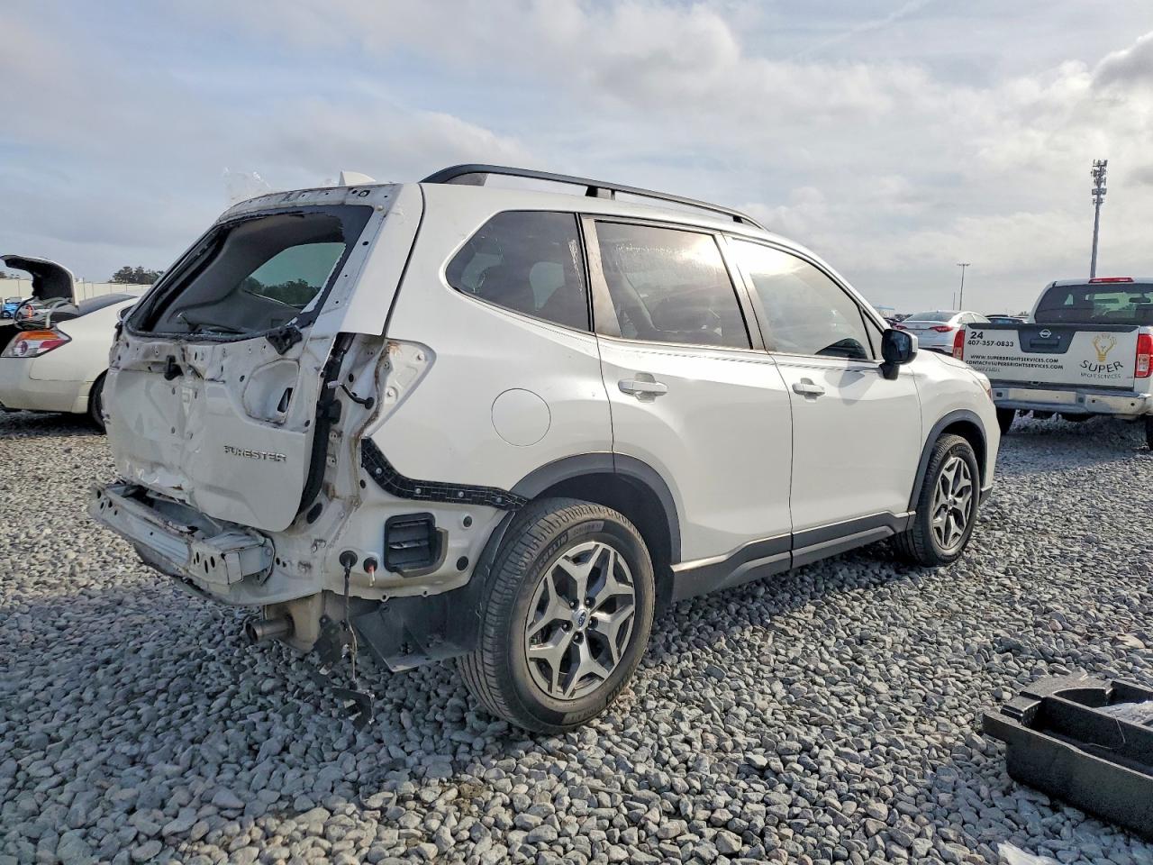 2020 SUBARU FORESTER PREMIUM photo 3