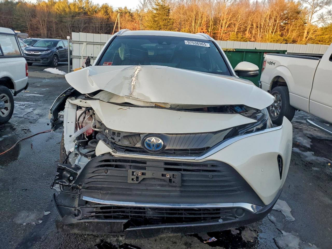 2021 TOYOTA VENZA LE photo 5