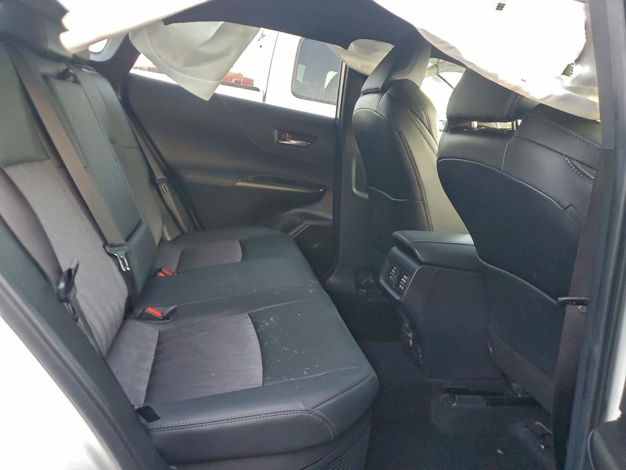 2021 TOYOTA VENZA LE photo 11