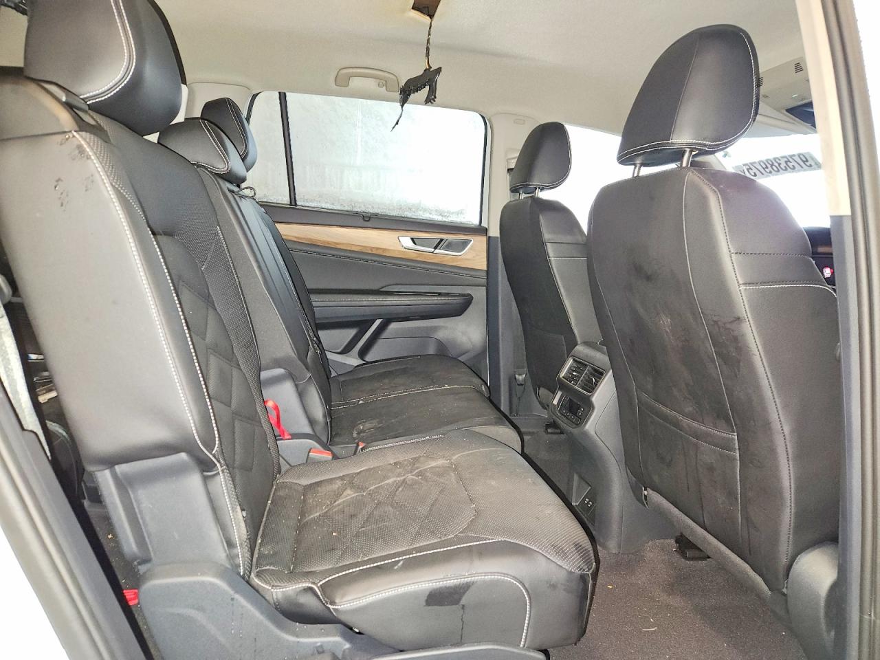 2024 VOLKSWAGEN ATLAS SE photo 21
