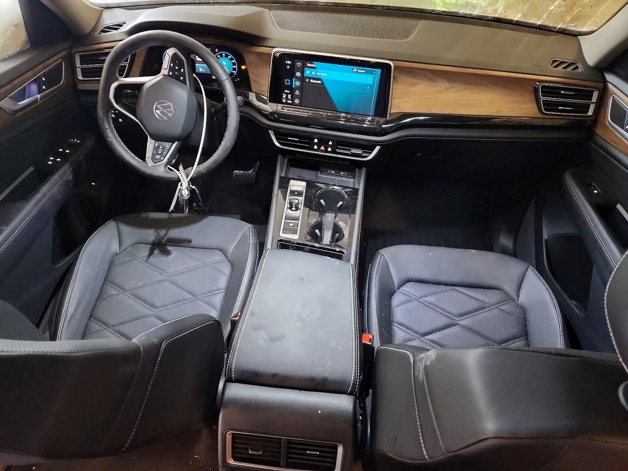 2024 VOLKSWAGEN ATLAS SE photo 15