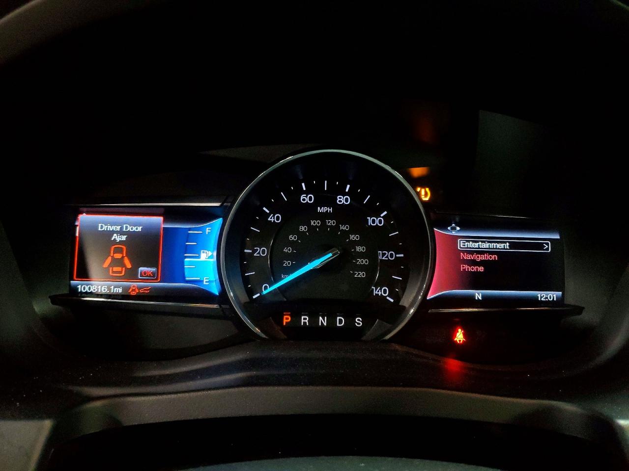 2017 FORD EXPLORER XLT photo 9