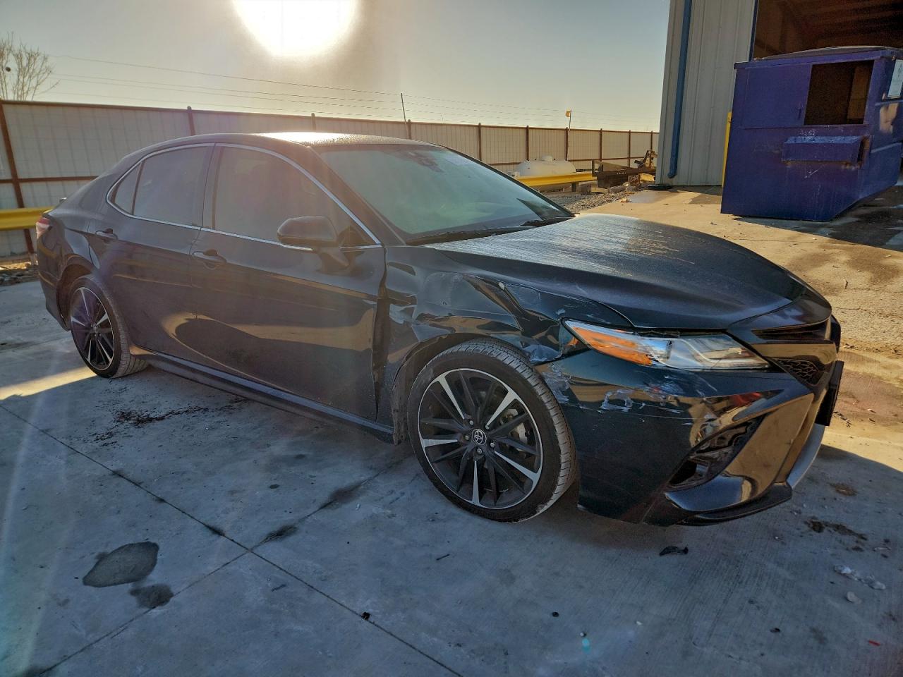 2020 TOYOTA CAMRY XSE photo 4