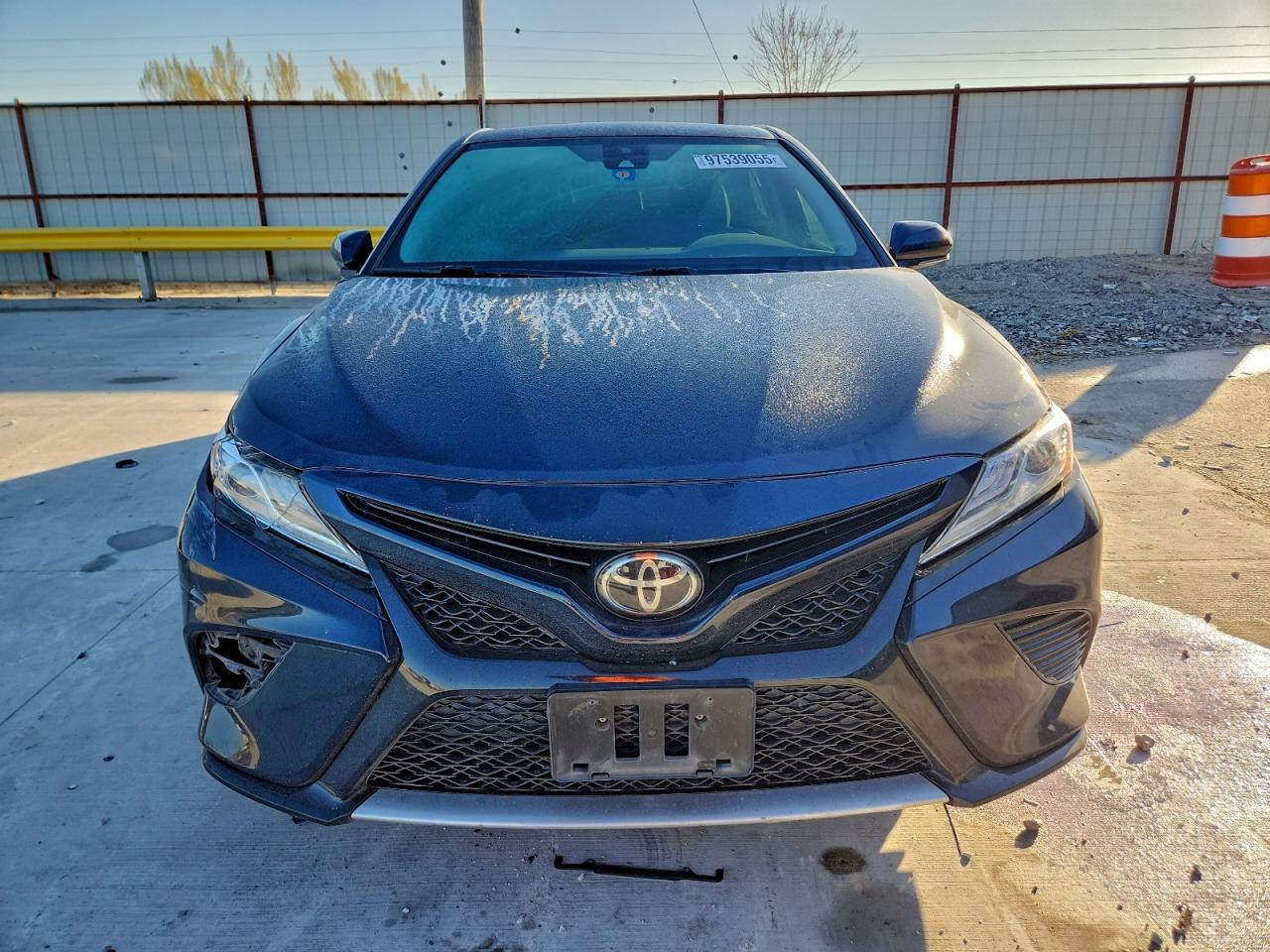 2020 TOYOTA CAMRY XSE photo 5