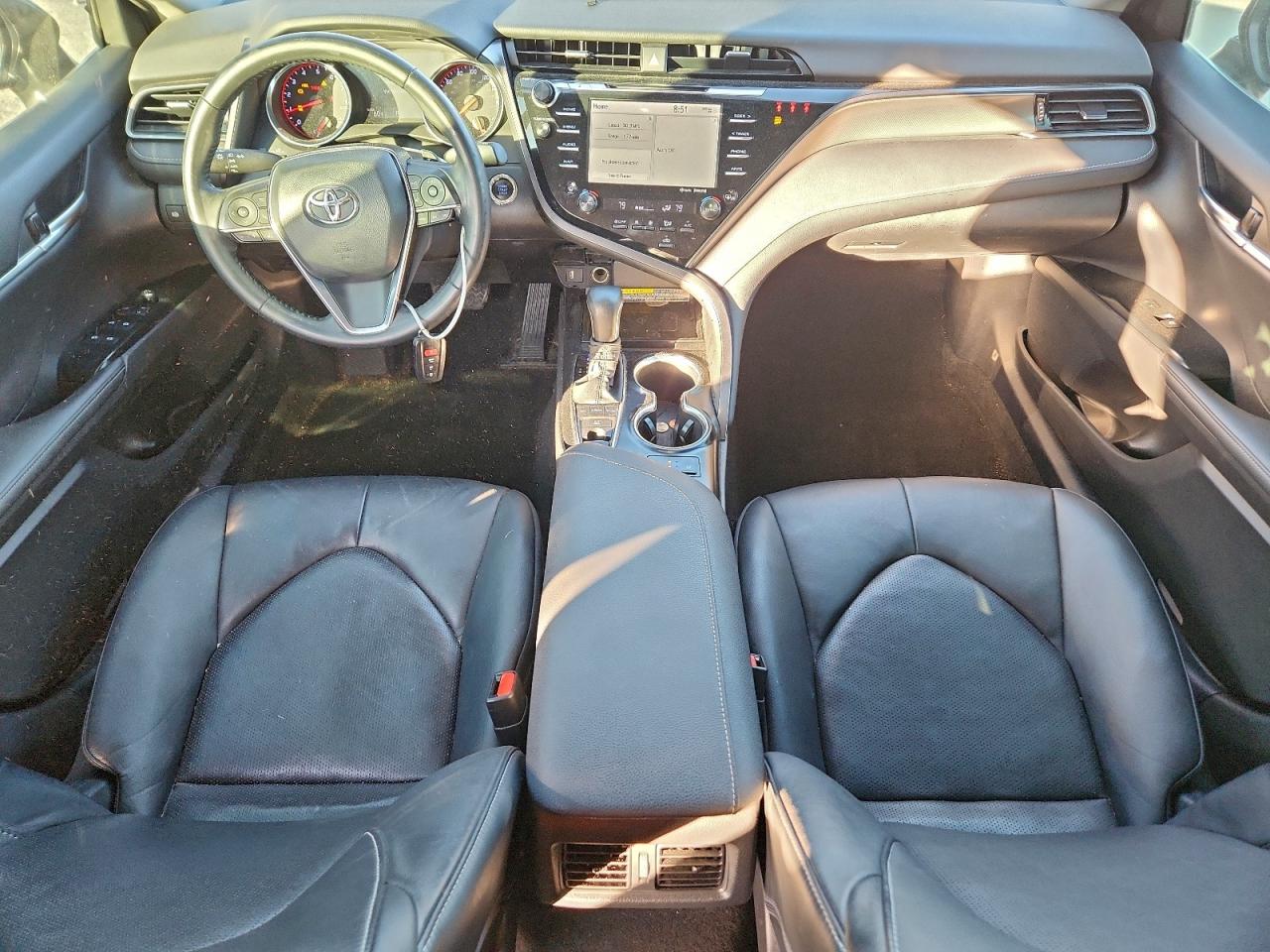 2020 TOYOTA CAMRY XSE photo 8