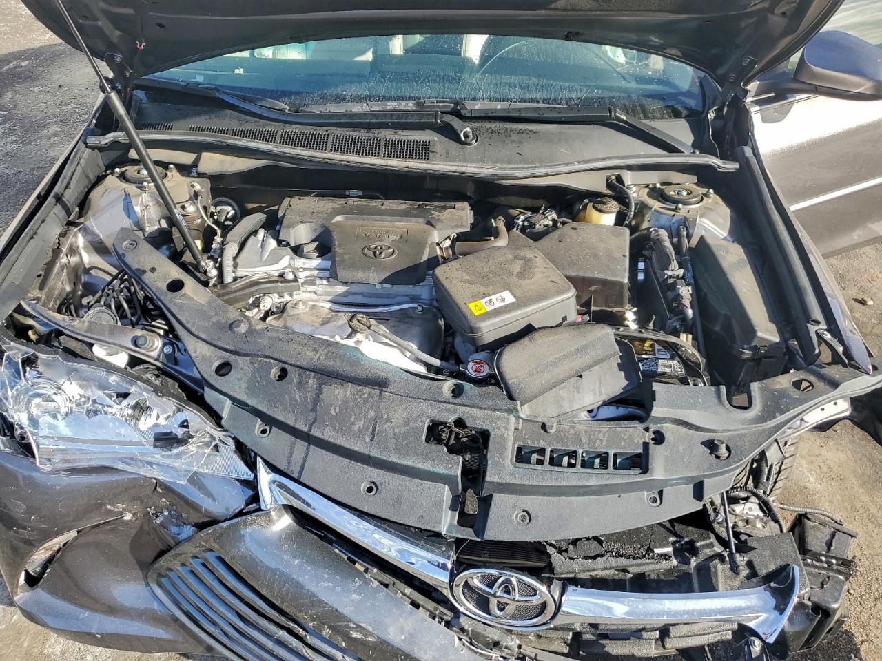 2017 TOYOTA CAMRY LE photo 11