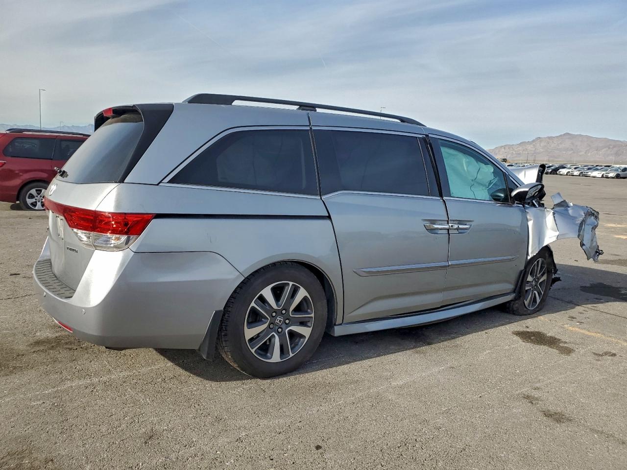 2016 HONDA ODYSSEY TOURING photo 5