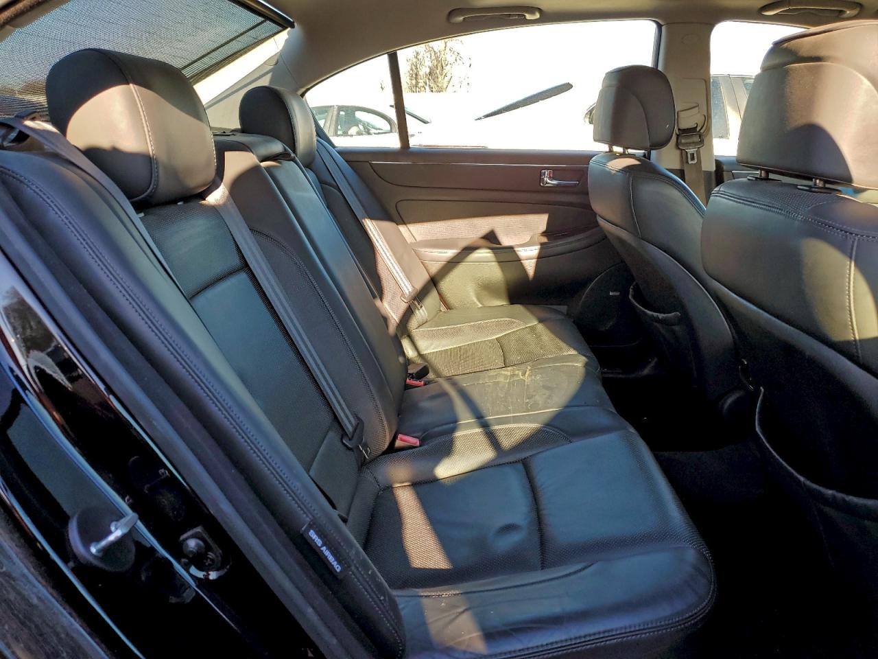 2011 HYUNDAI GENESIS 4.6L photo 28