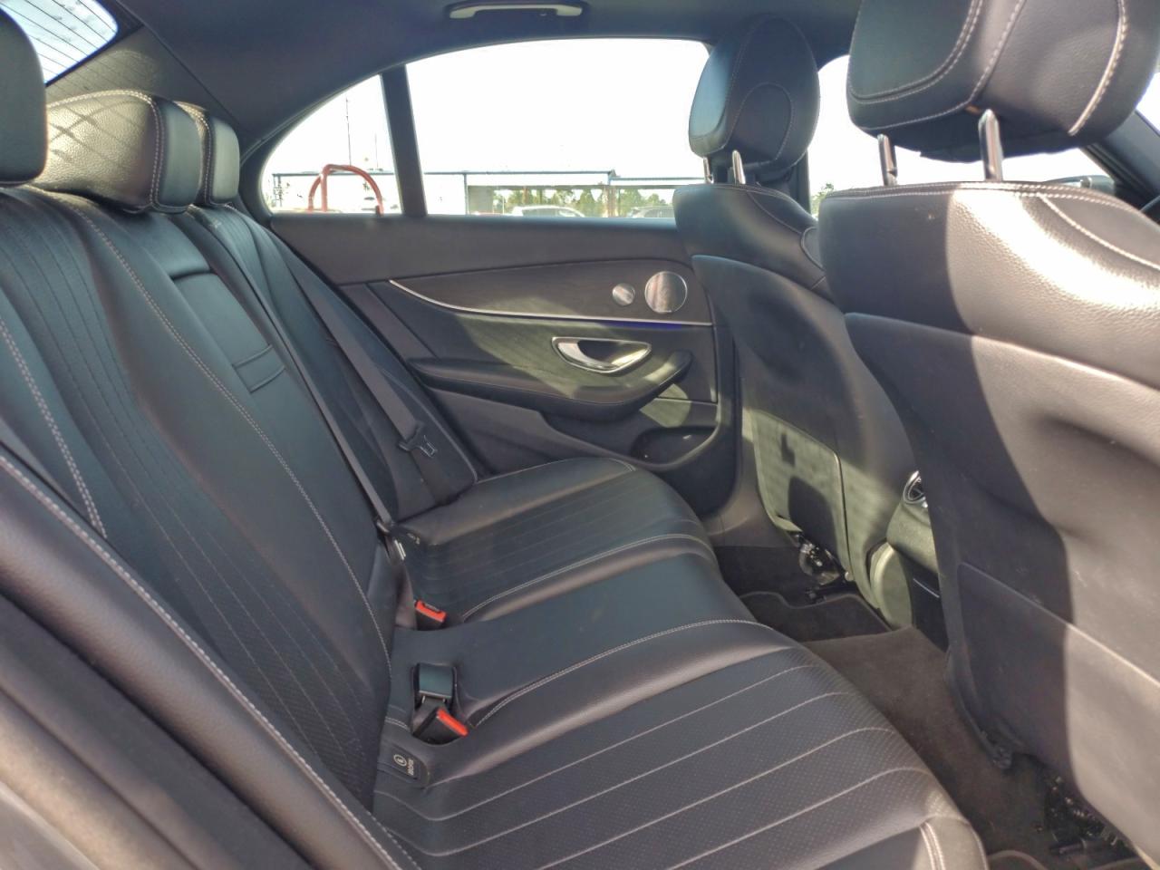 2017 MERCEDES-BENZ E 300 4MATIC photo 10