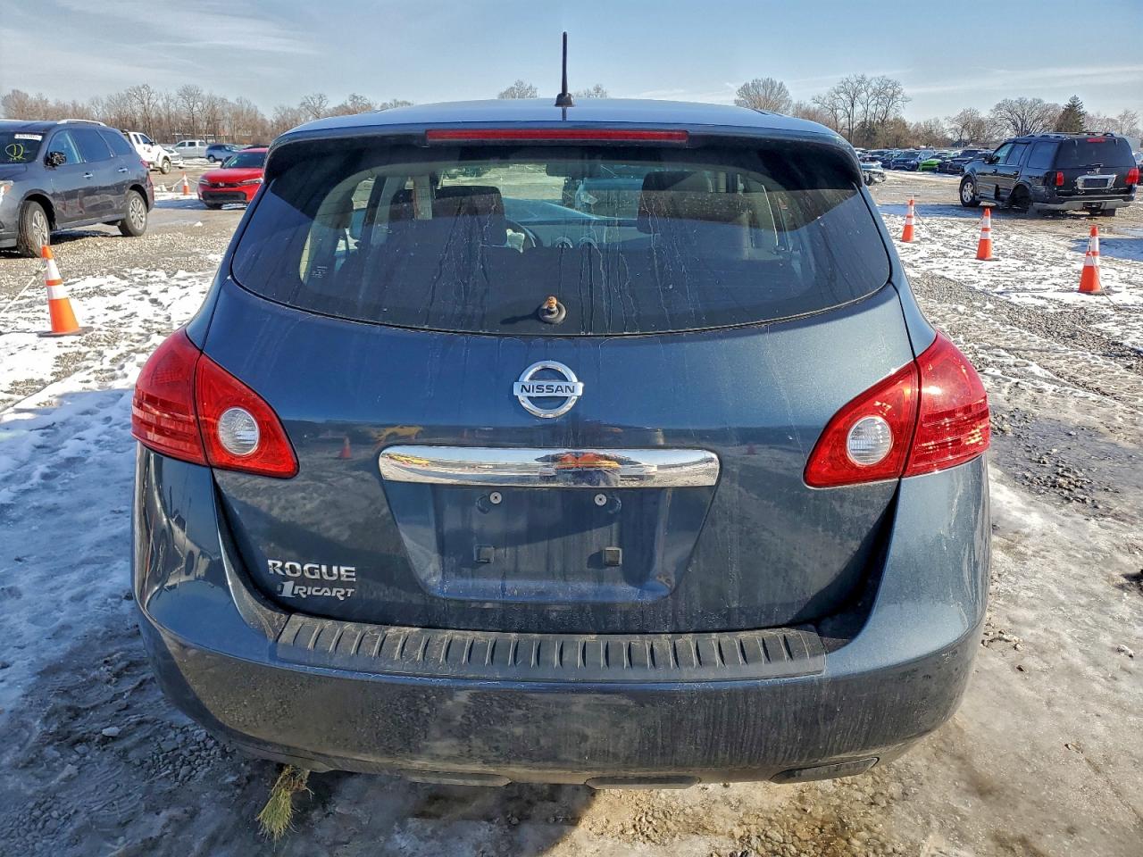 2013 NISSAN ROGUE S photo 6