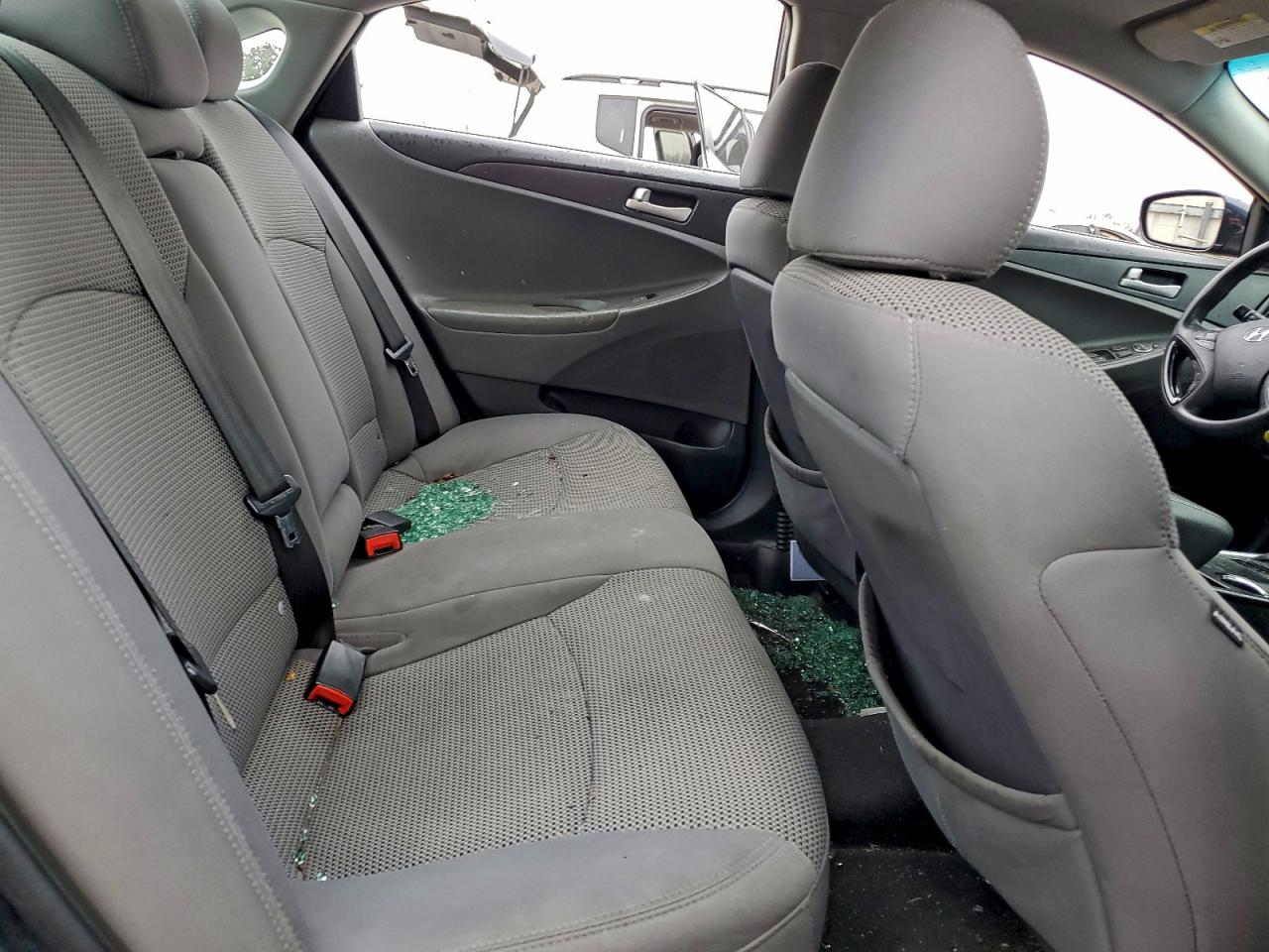 2012 HYUNDAI SONATA GLS photo 10