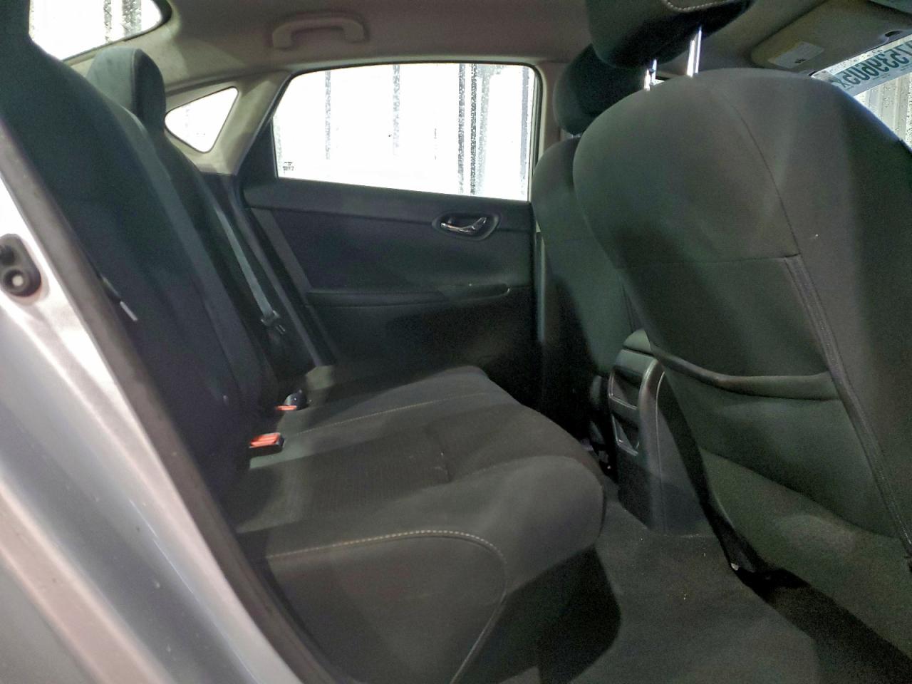 2019 NISSAN SENTRA S photo 28