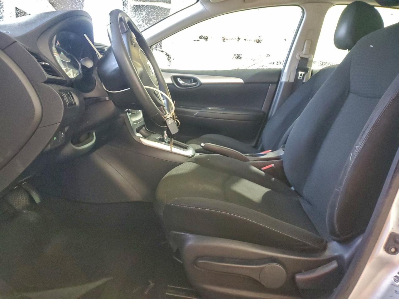 2019 NISSAN SENTRA S photo 19