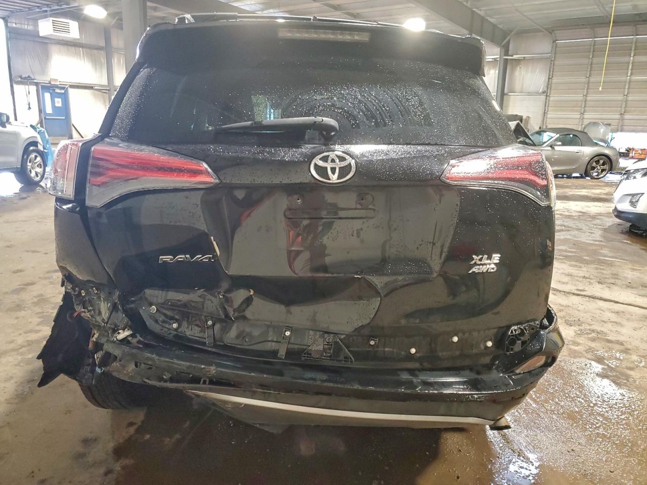 2018 TOYOTA RAV4 ADVENTURE photo 6