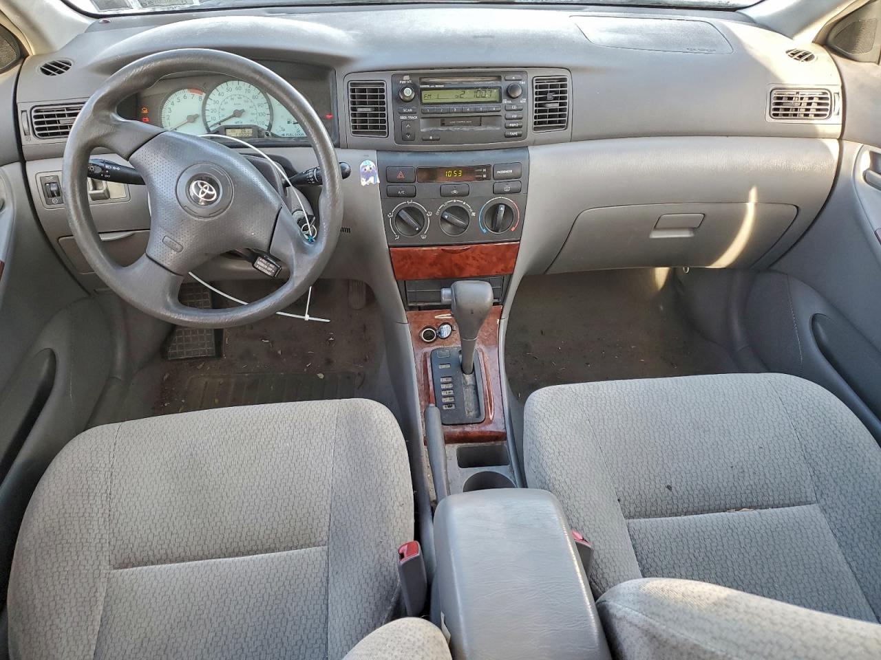 2004 TOYOTA COROLLA CE photo 8