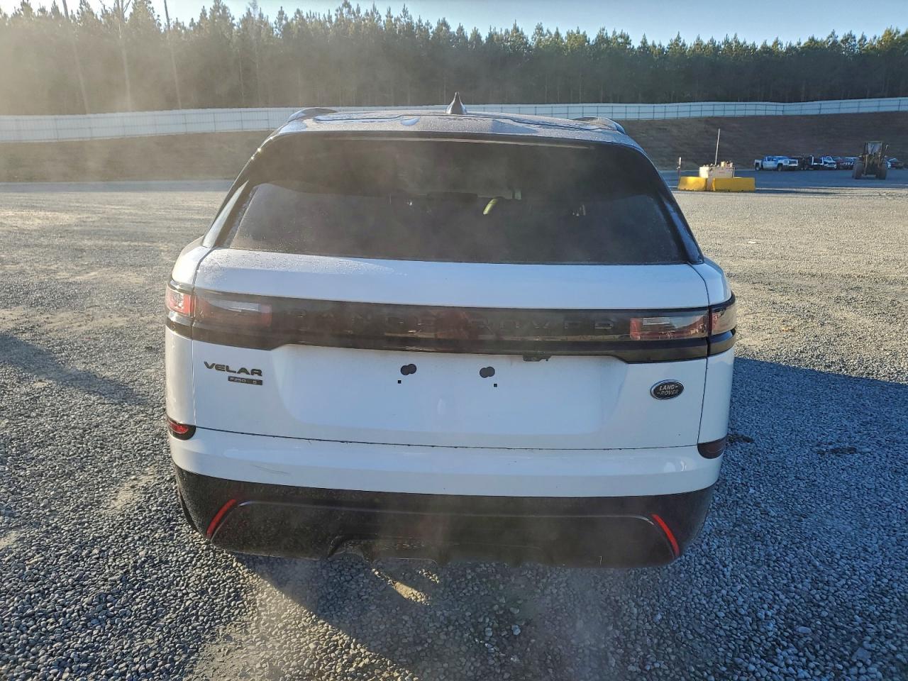 2020 LAND ROVER RANGE ROVER VELAR R-DYNAMIC S photo 6