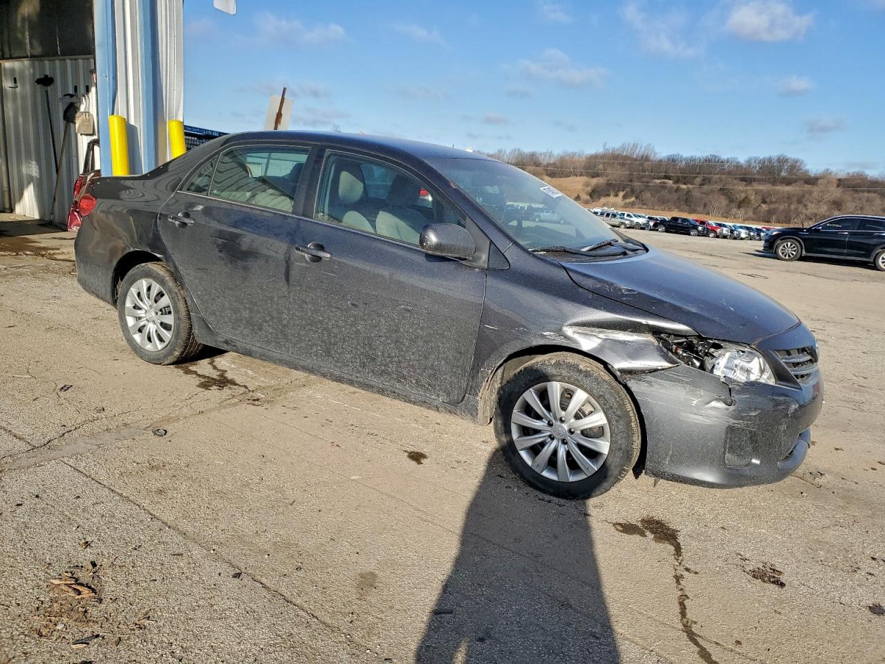2013 TOYOTA COROLLA BASE photo 4
