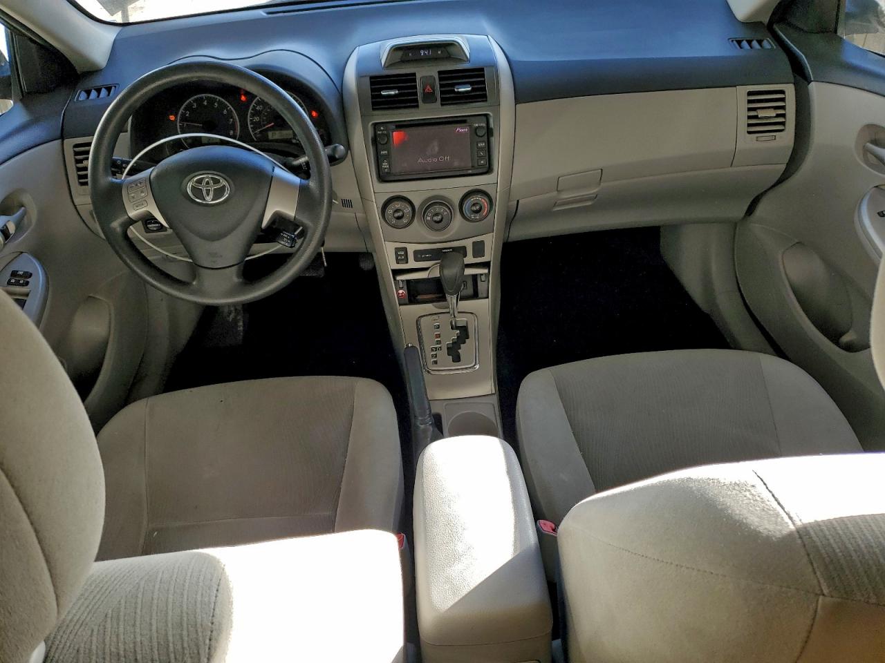 2013 TOYOTA COROLLA BASE photo 8