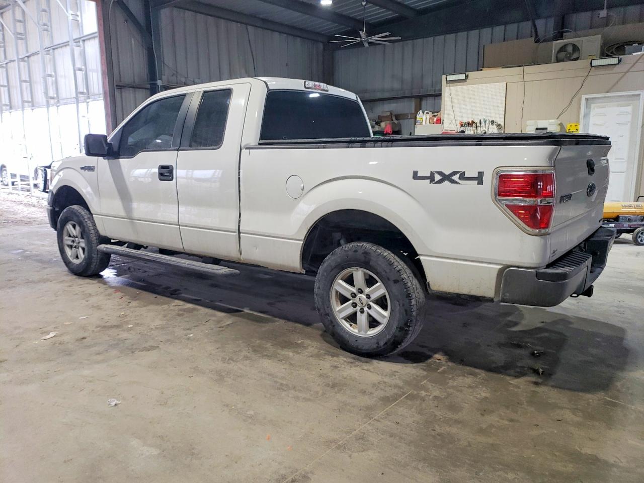 2013 FORD F150 SUPER CAB photo 2
