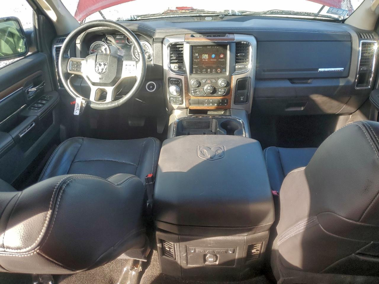 2016 RAM 1500 LARAMIE photo 22