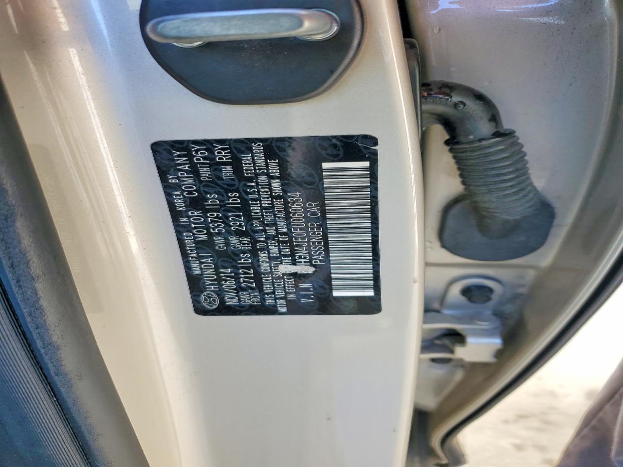 2015 HYUNDAI GENESIS 3.8L photo 12