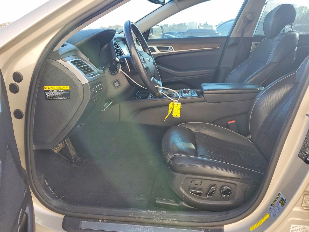 2015 HYUNDAI GENESIS 3.8L photo 7