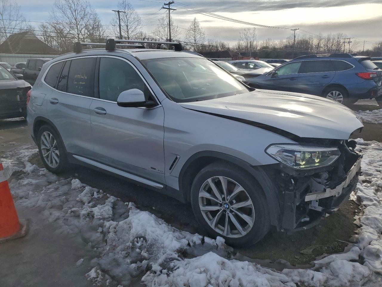 2018 BMW X3 XDRIVE30I photo 4