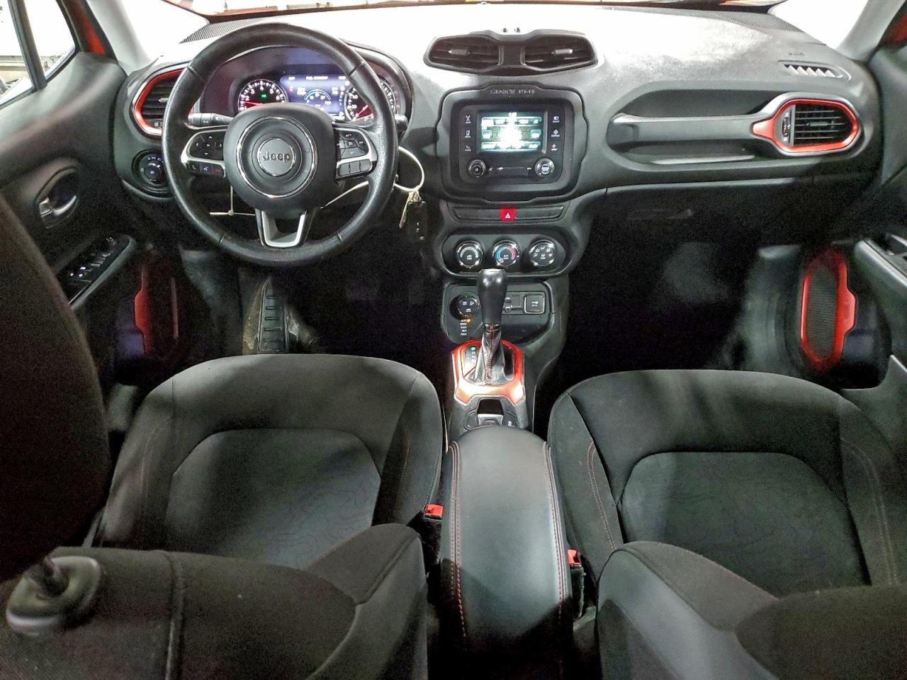 2015 JEEP RENEGADE TRAILHAWK photo 8