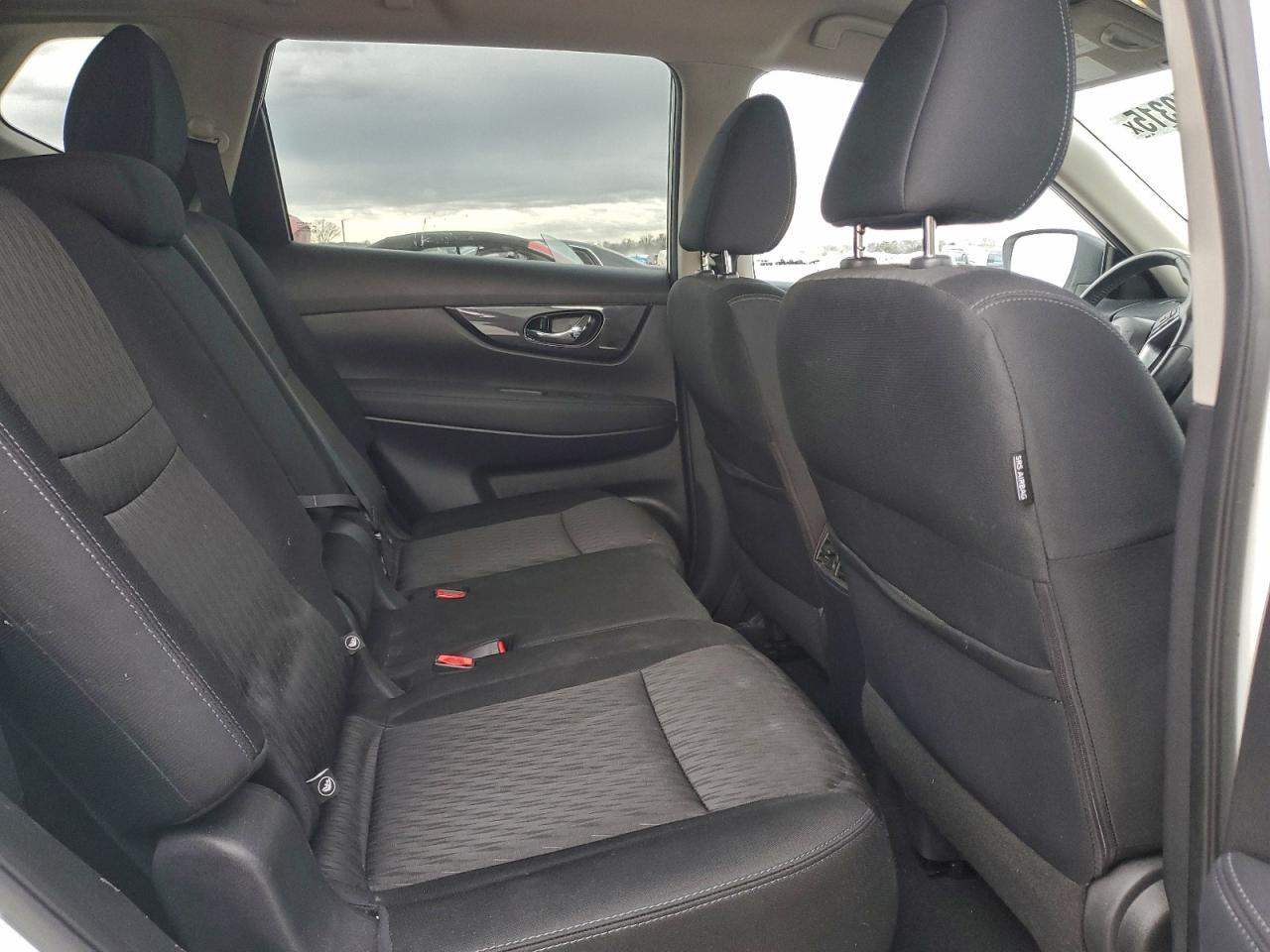 2018 NISSAN ROGUE S photo 11