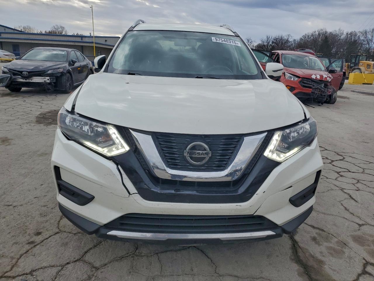 2018 NISSAN ROGUE S photo 5