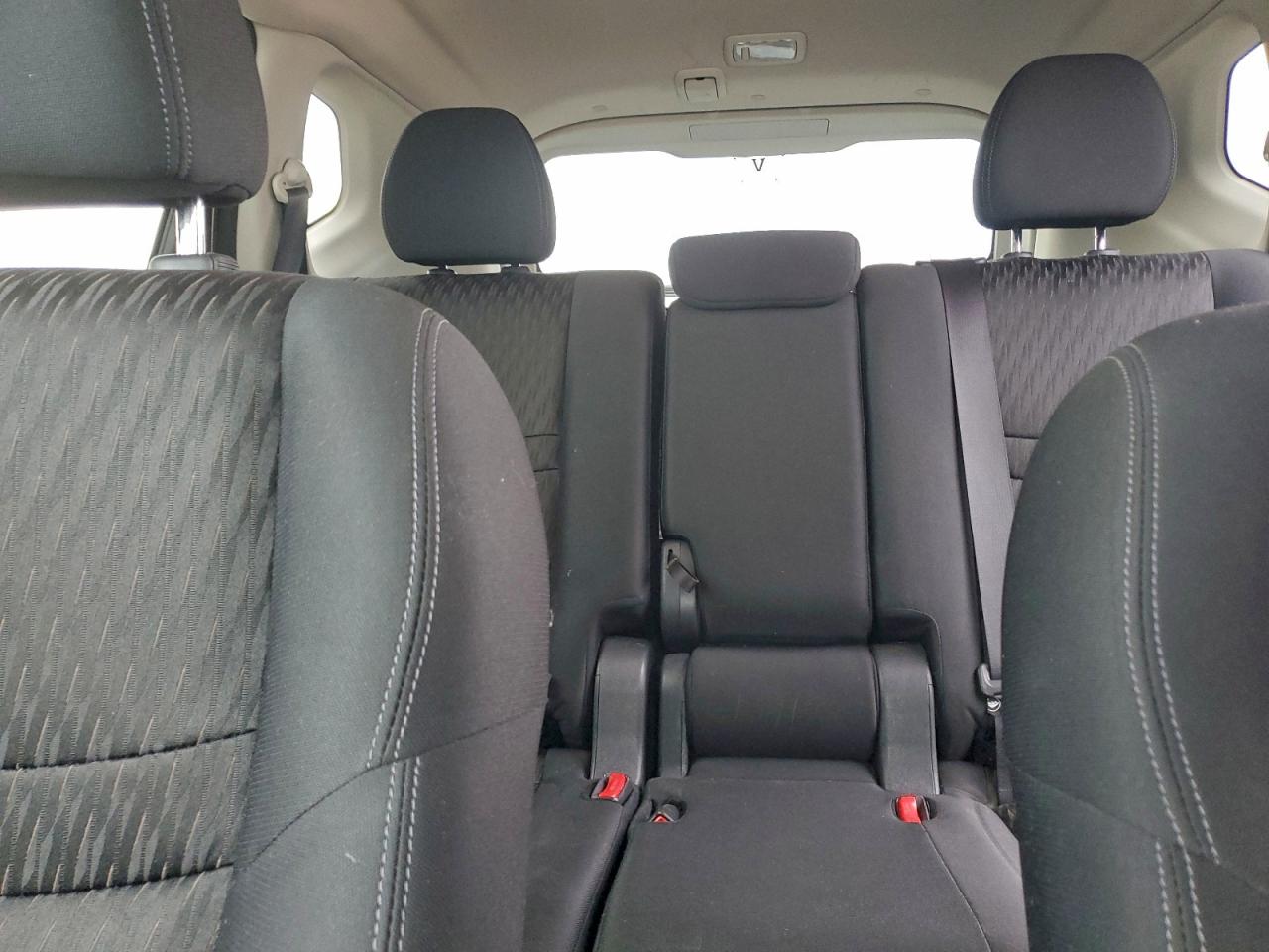 2018 NISSAN ROGUE S photo 10