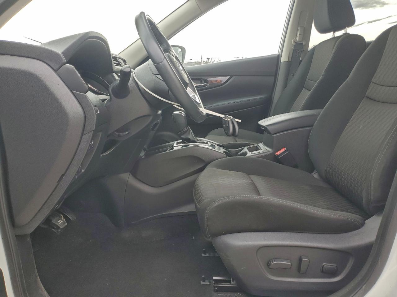 2018 NISSAN ROGUE S photo 7