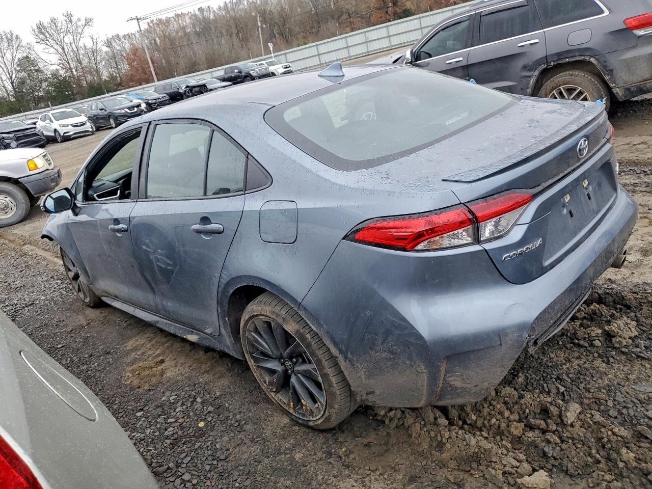 2025 TOYOTA COROLLA SE photo 2