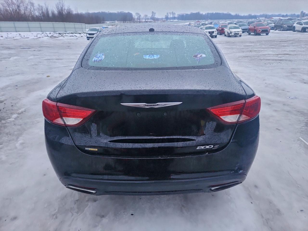 2015 CHRYSLER 200 S photo 6