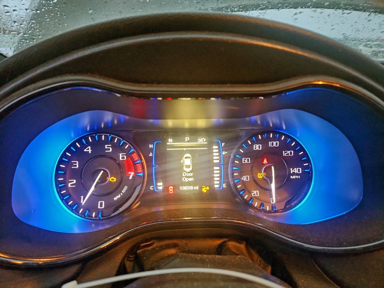 2015 CHRYSLER 200 S photo 9