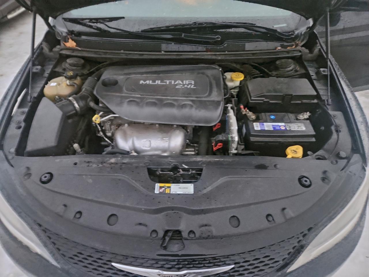 2015 CHRYSLER 200 S photo 11