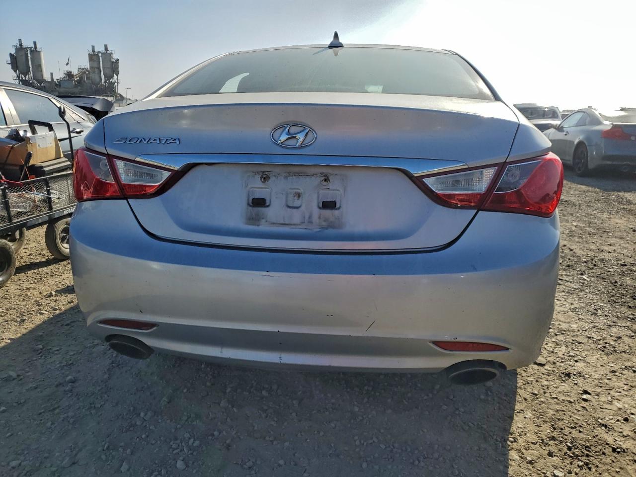 2011 HYUNDAI SONATA SE photo 6